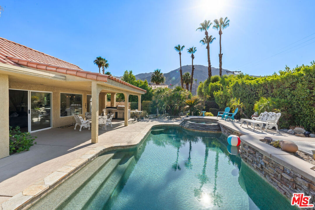 108 Chelsea Cir