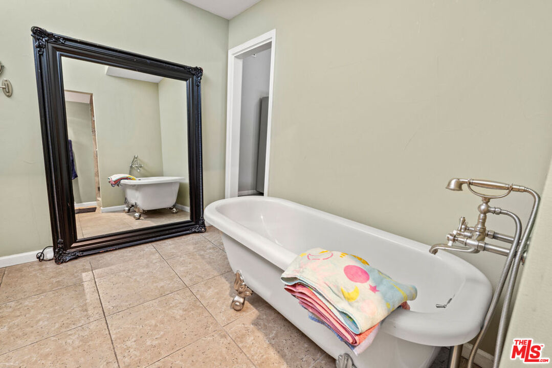 108 Chelsea Cir