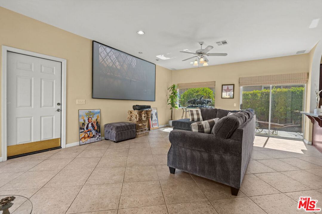 108 Chelsea Cir