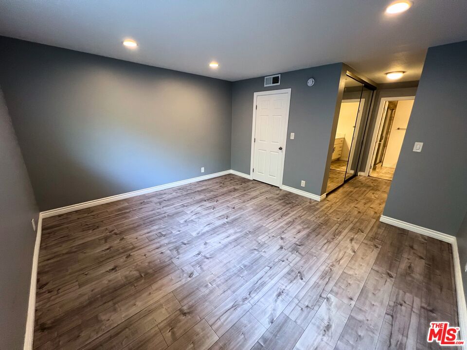 4520 Natick Ave Unit: 207