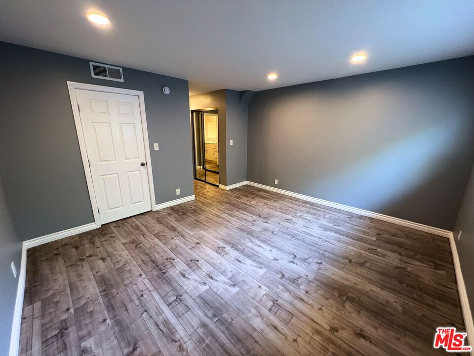 4520 Natick Ave Unit: 207