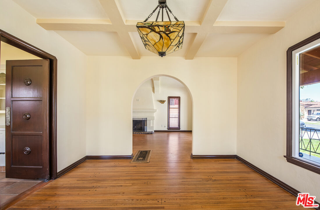 3220 W 78th Pl