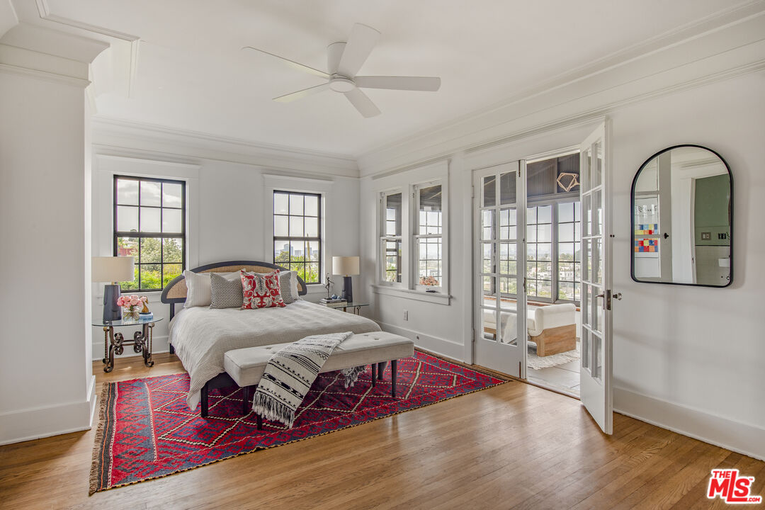 1114 Coronado Ter