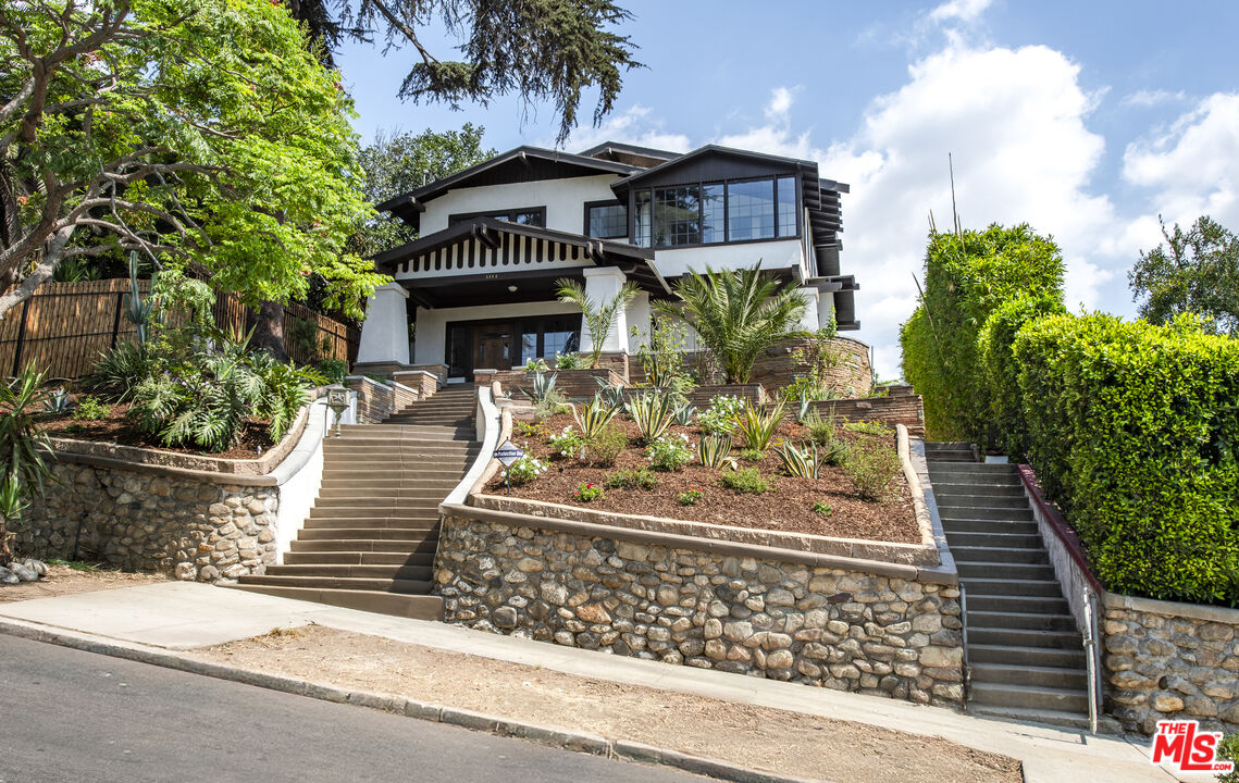 1114 Coronado Ter