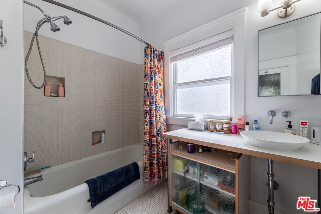 3400 San Marino St Unit: E