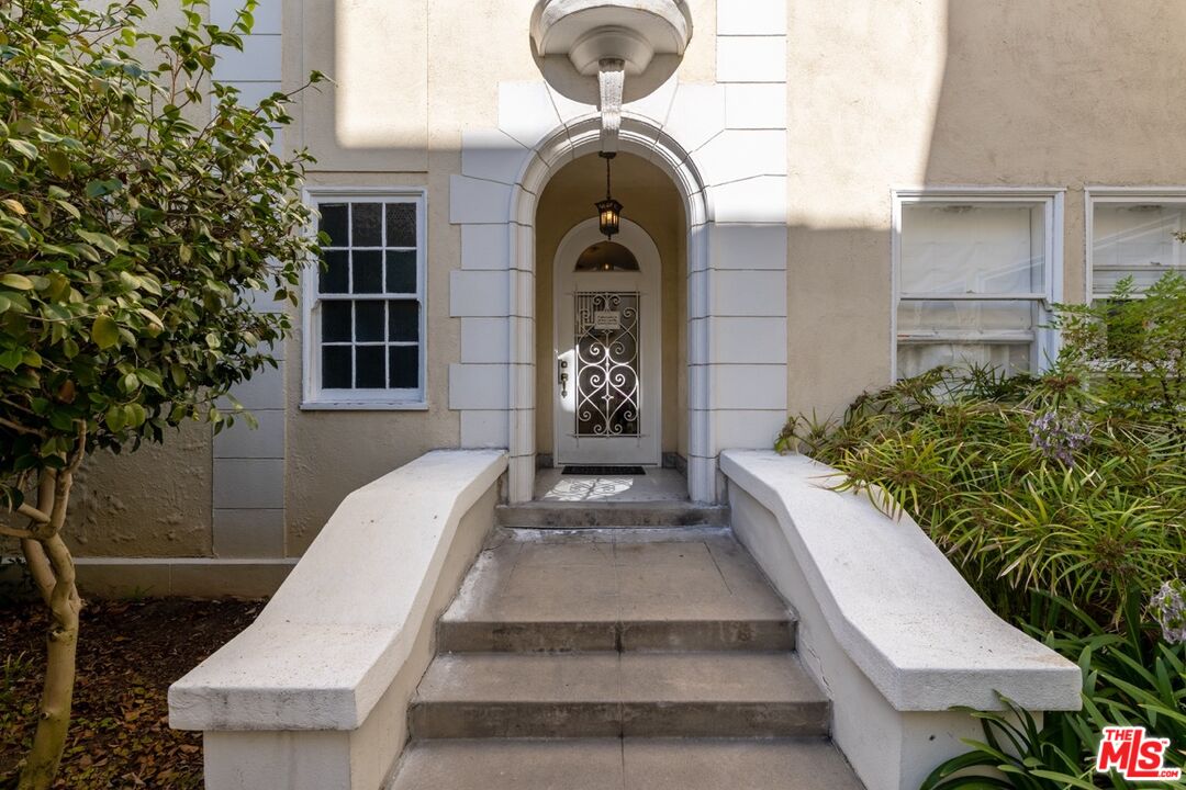 3400 San Marino St Unit: E