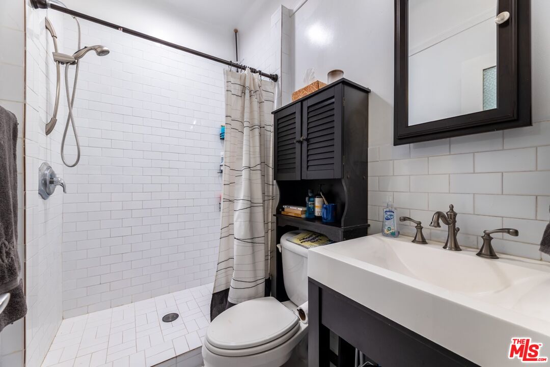 3400 San Marino St Unit: E