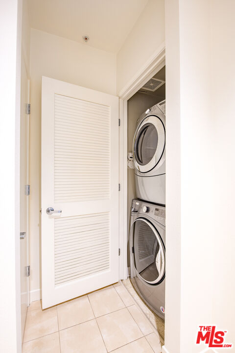 21301 Erwin St Unit: 340