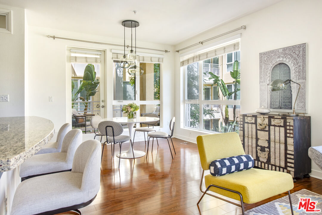 21301 Erwin St Unit: 340