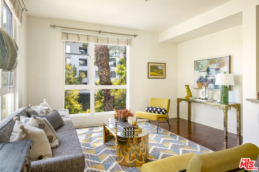 21301 Erwin St Unit: 340