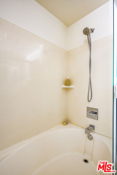 21301 Erwin St Unit: 340