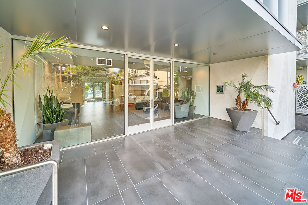 425 S Willaman Dr Unit: 110