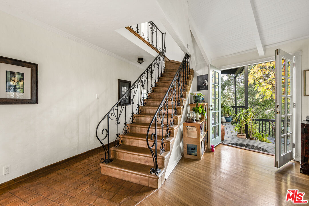 4458 Dundee Dr