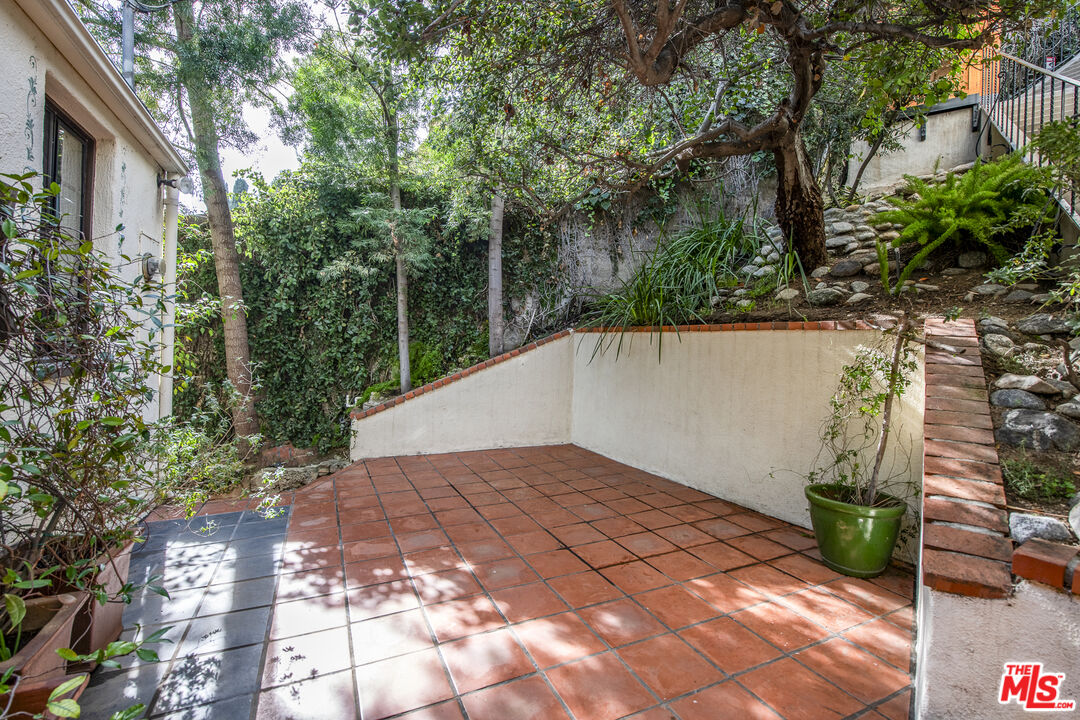 4458 Dundee Dr