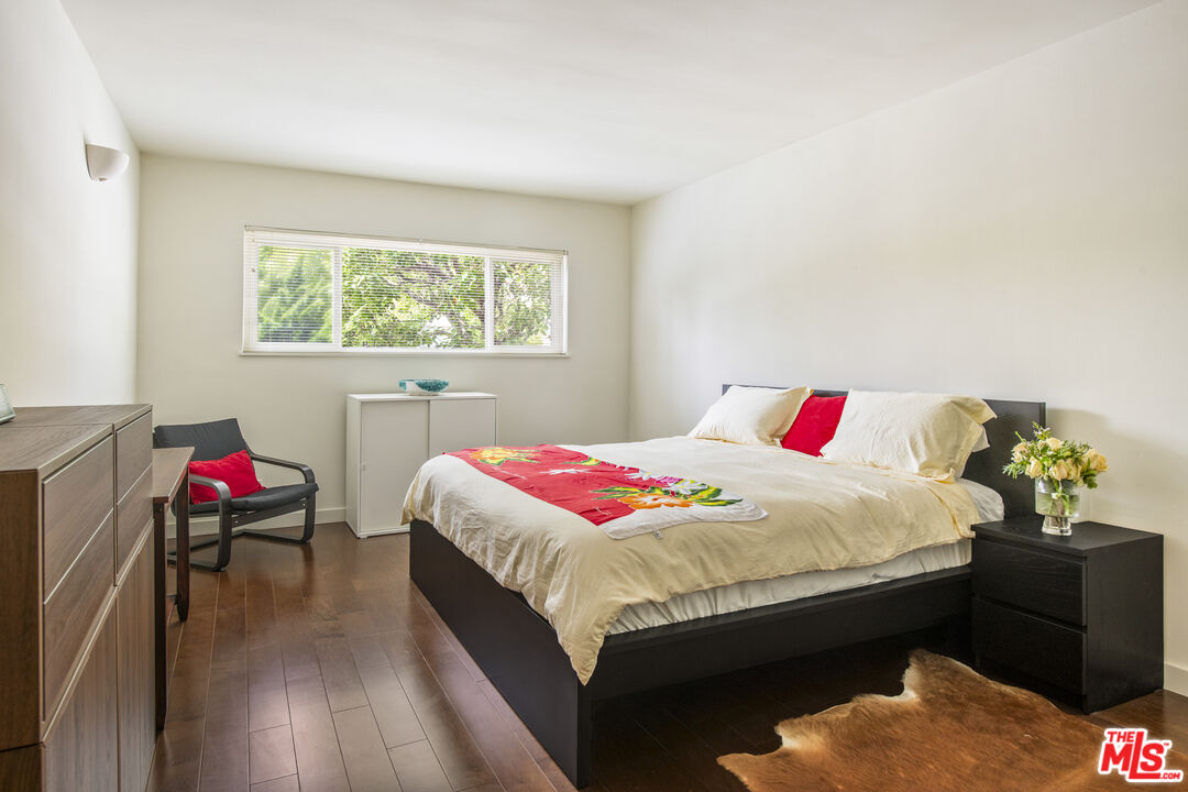 1301 17th St Unit: 102