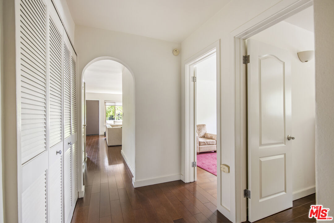 1301 17th St Unit: 102