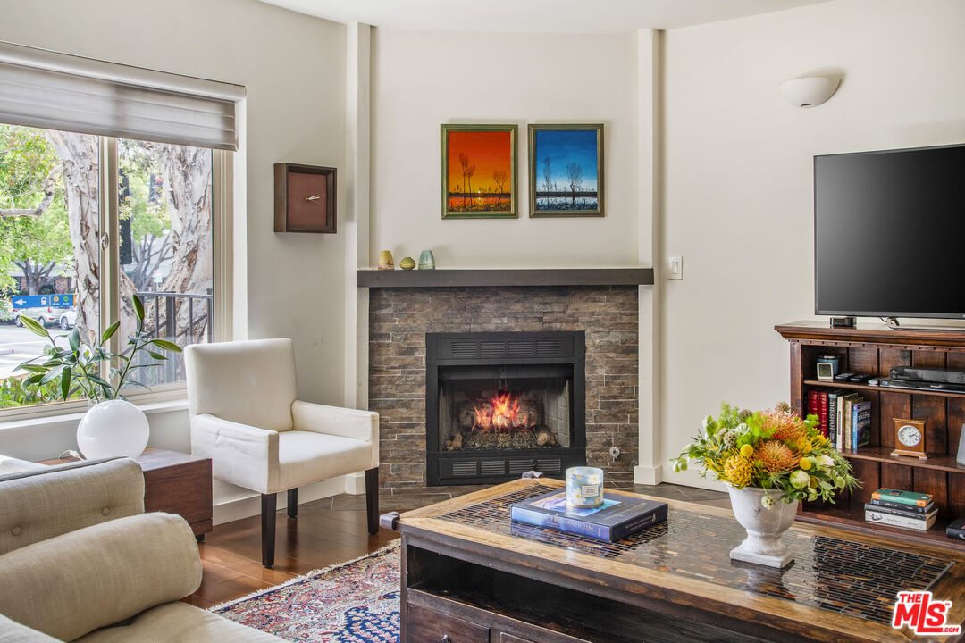 1301 17th St Unit: 102