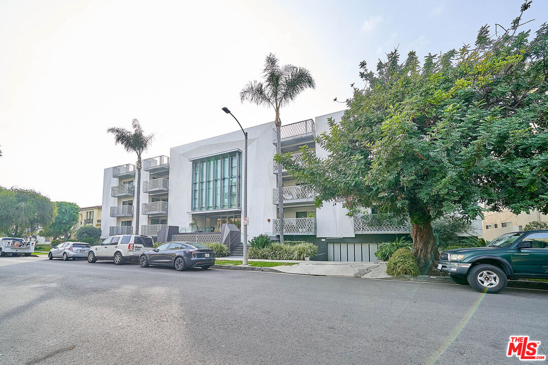 425 S Willaman Dr Unit: 204