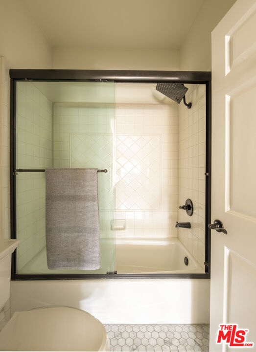 4360 Ventura Canyon Ave Unit: 3