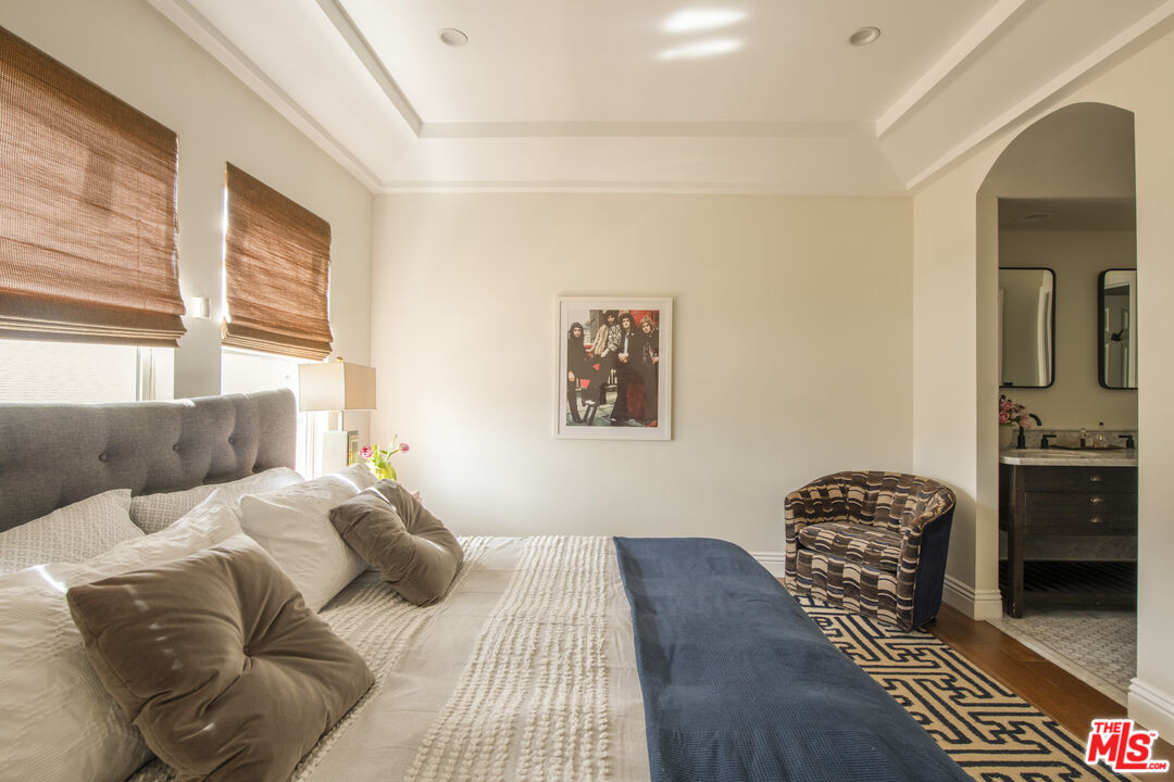 4360 Ventura Canyon Ave Unit: 3