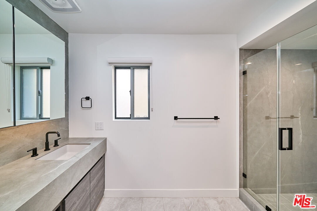 145 S Maple Dr Unit: 101