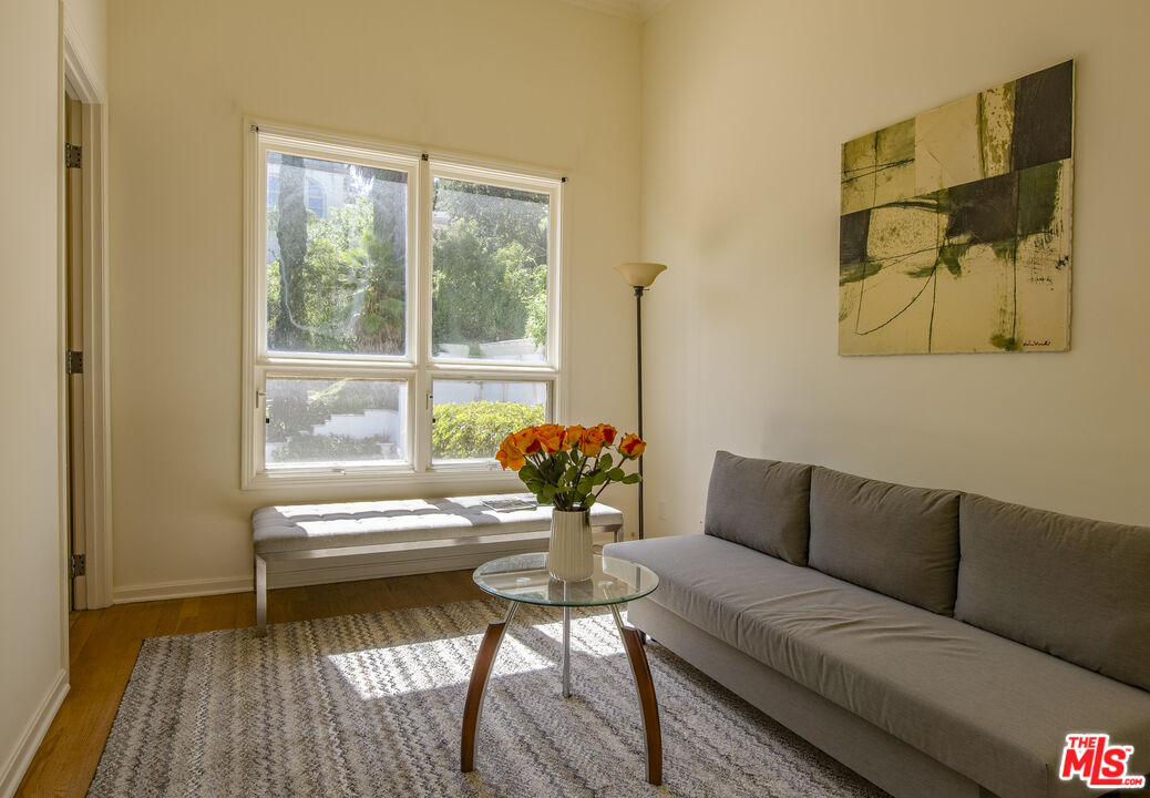 3780 Multiview Dr