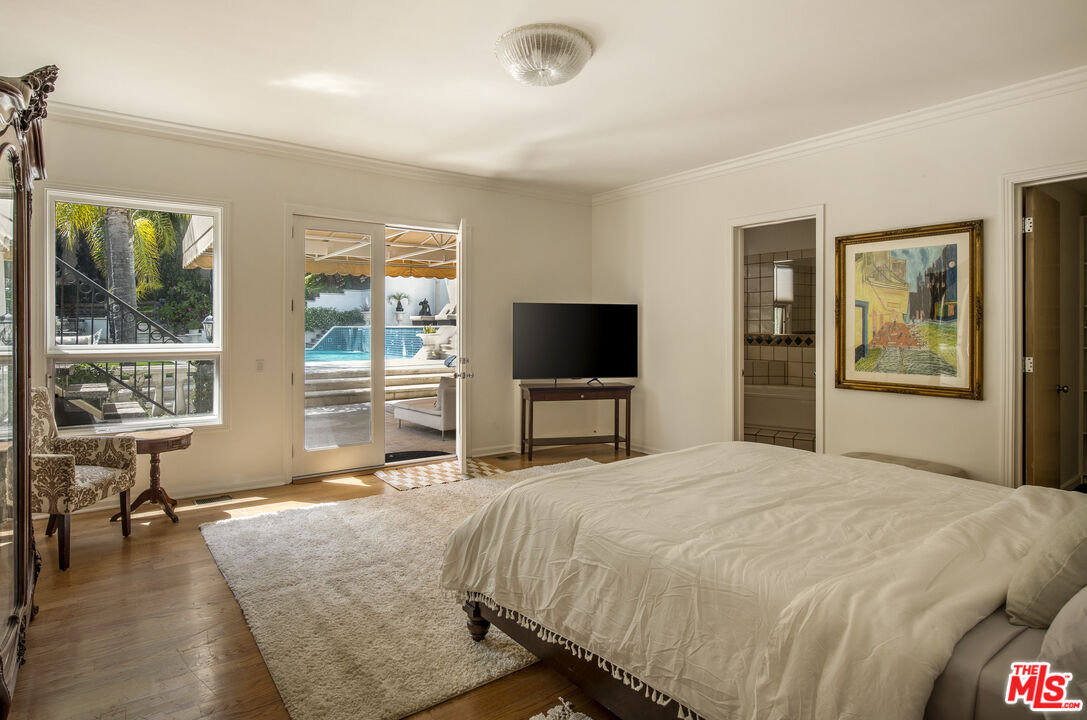 3780 Multiview Dr