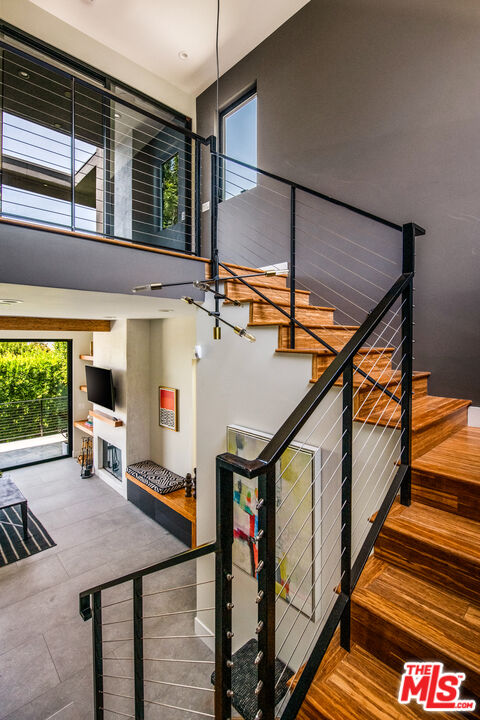 3606 Berry Dr