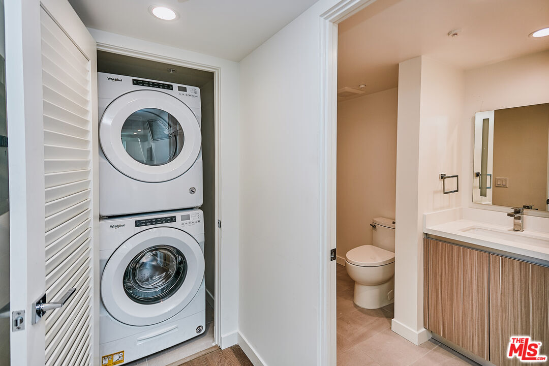 328 N Maple Dr Unit: 103