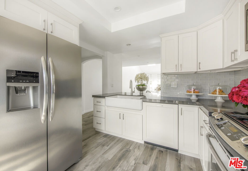 38 Sea Island Dr