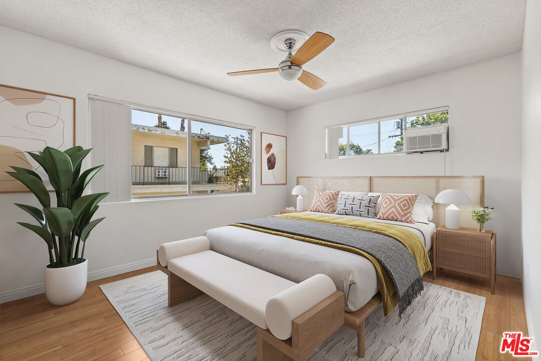 50 S Meridith Ave Unit: 4