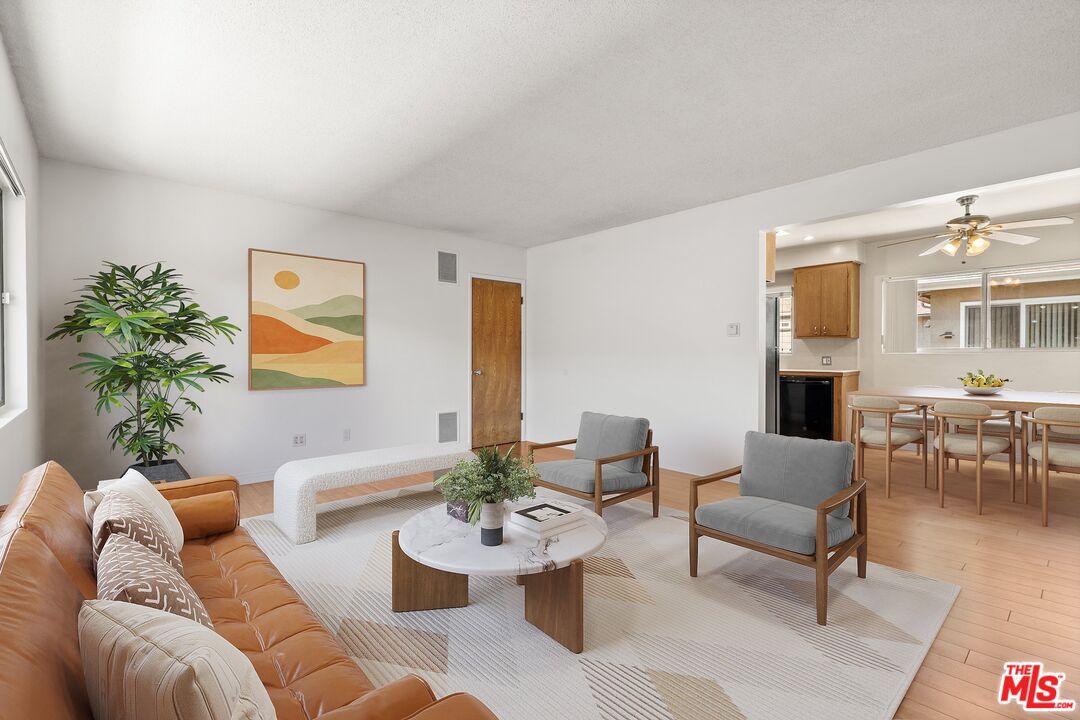 50 S Meridith Ave Unit: 4