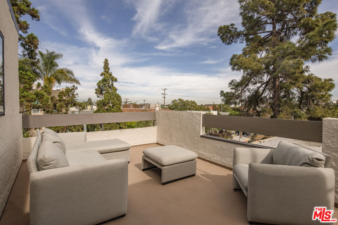 1248 23rd St Unit: 1