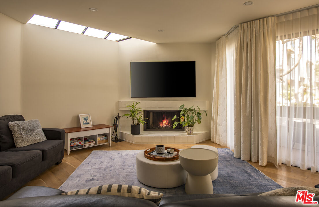 1248 23rd St Unit: 1