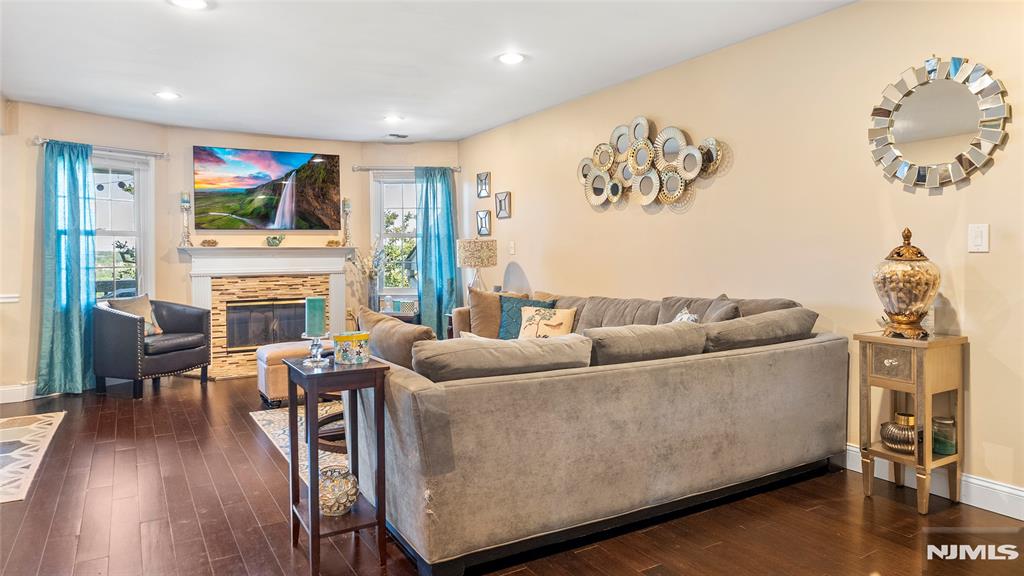 66 Amethyst Lane 280