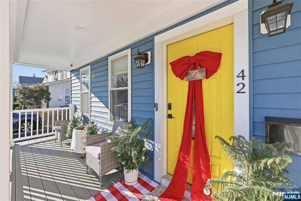 42 S Demarest Avenue