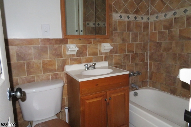 5-13 Ascension St 1H