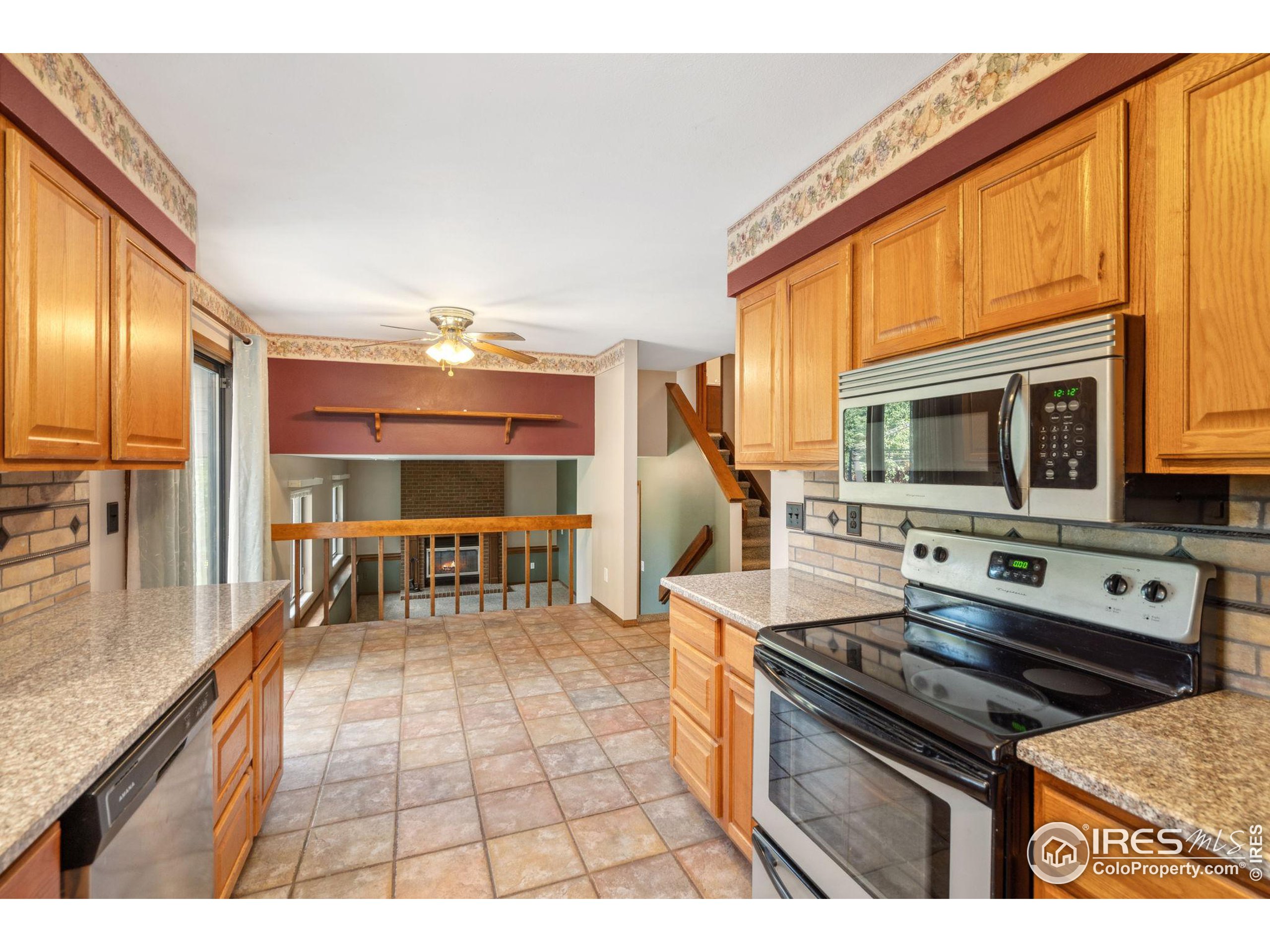 2052 Huntington Cir