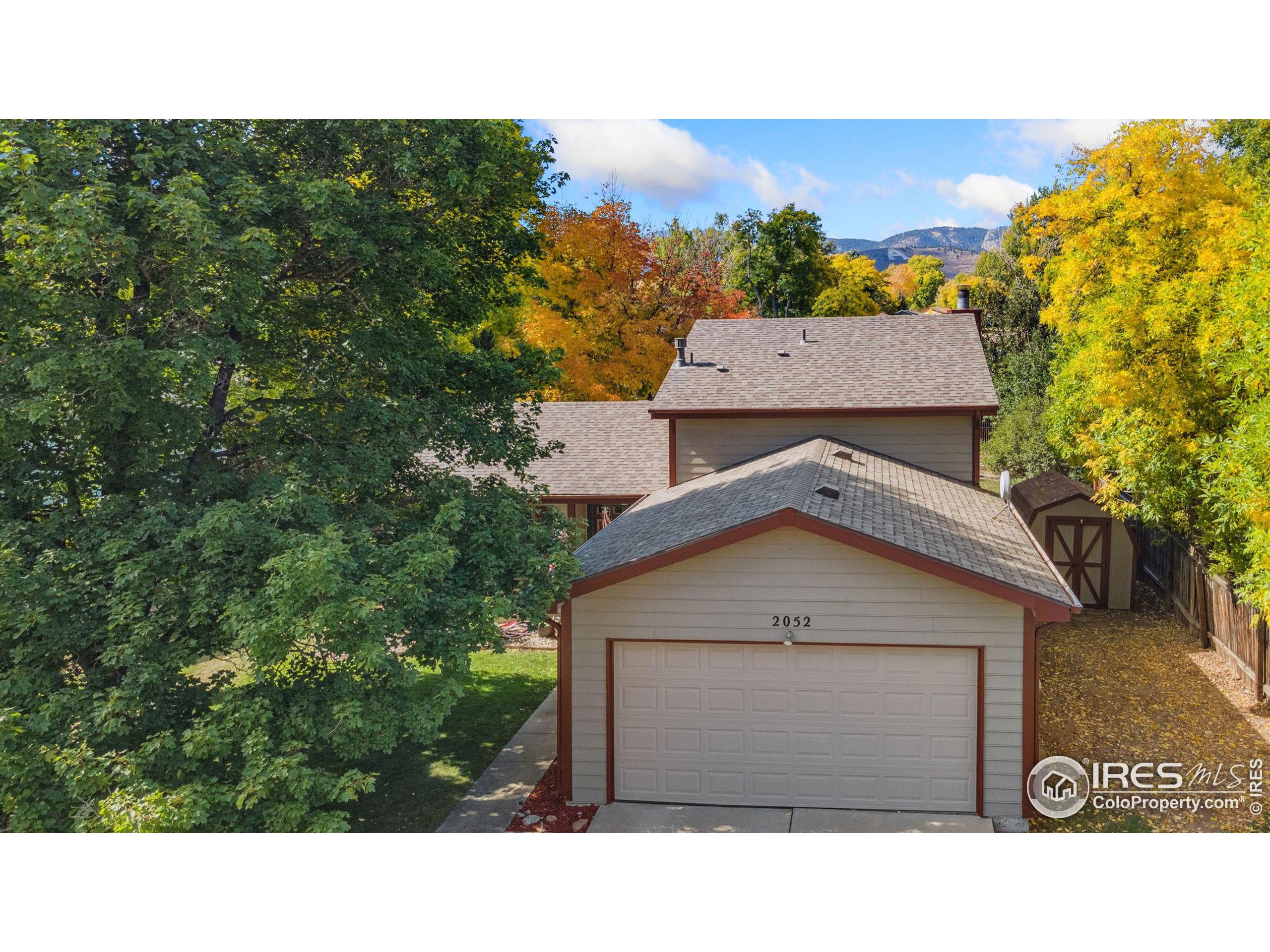 2052 Huntington Cir