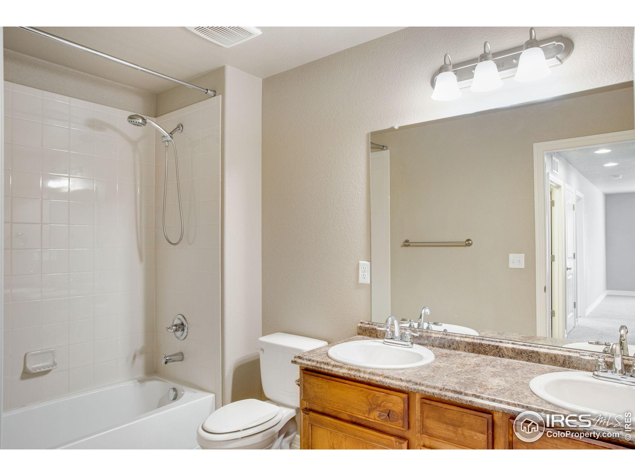 2227 Sherwood Forest Ct