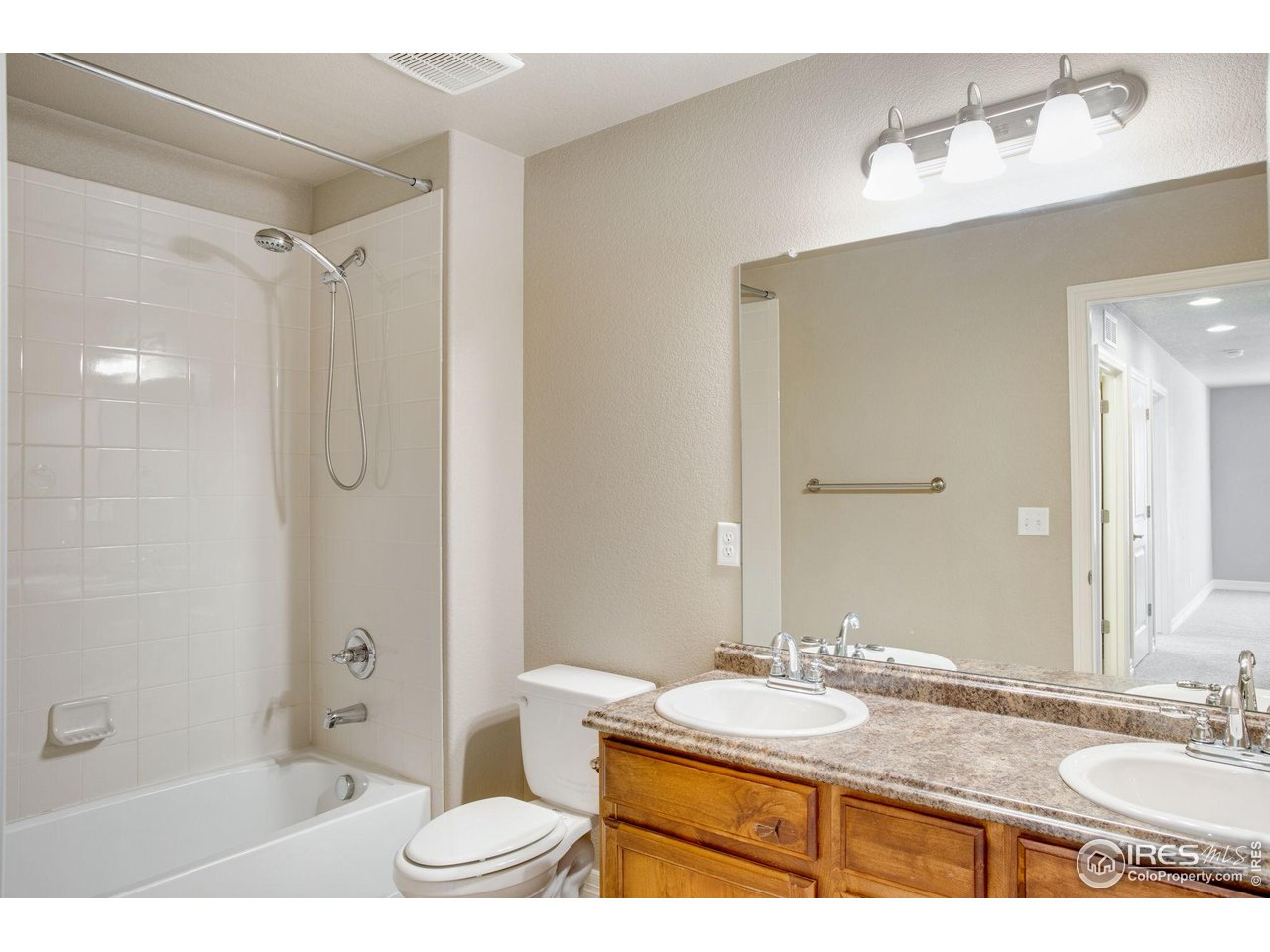 2227 Sherwood Forest Ct