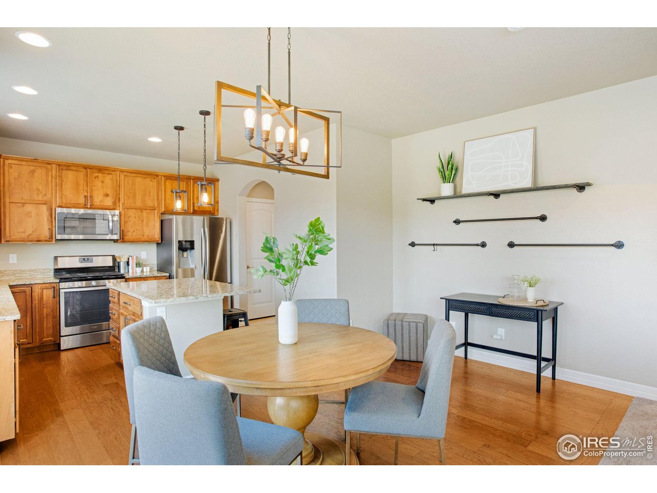 2227 Sherwood Forest Ct