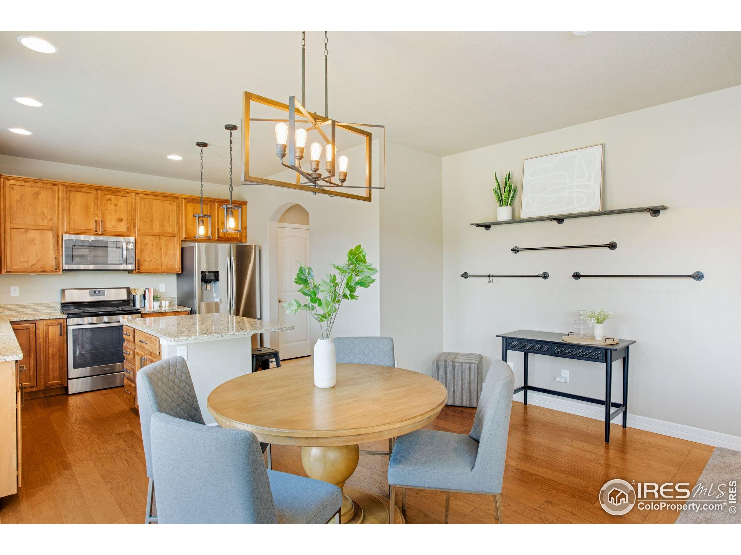 2227 Sherwood Forest Ct