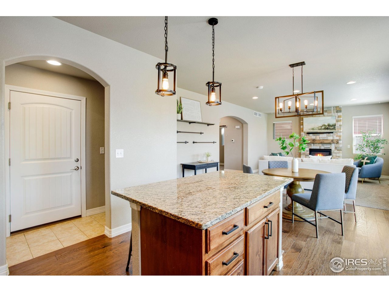 2227 Sherwood Forest Ct