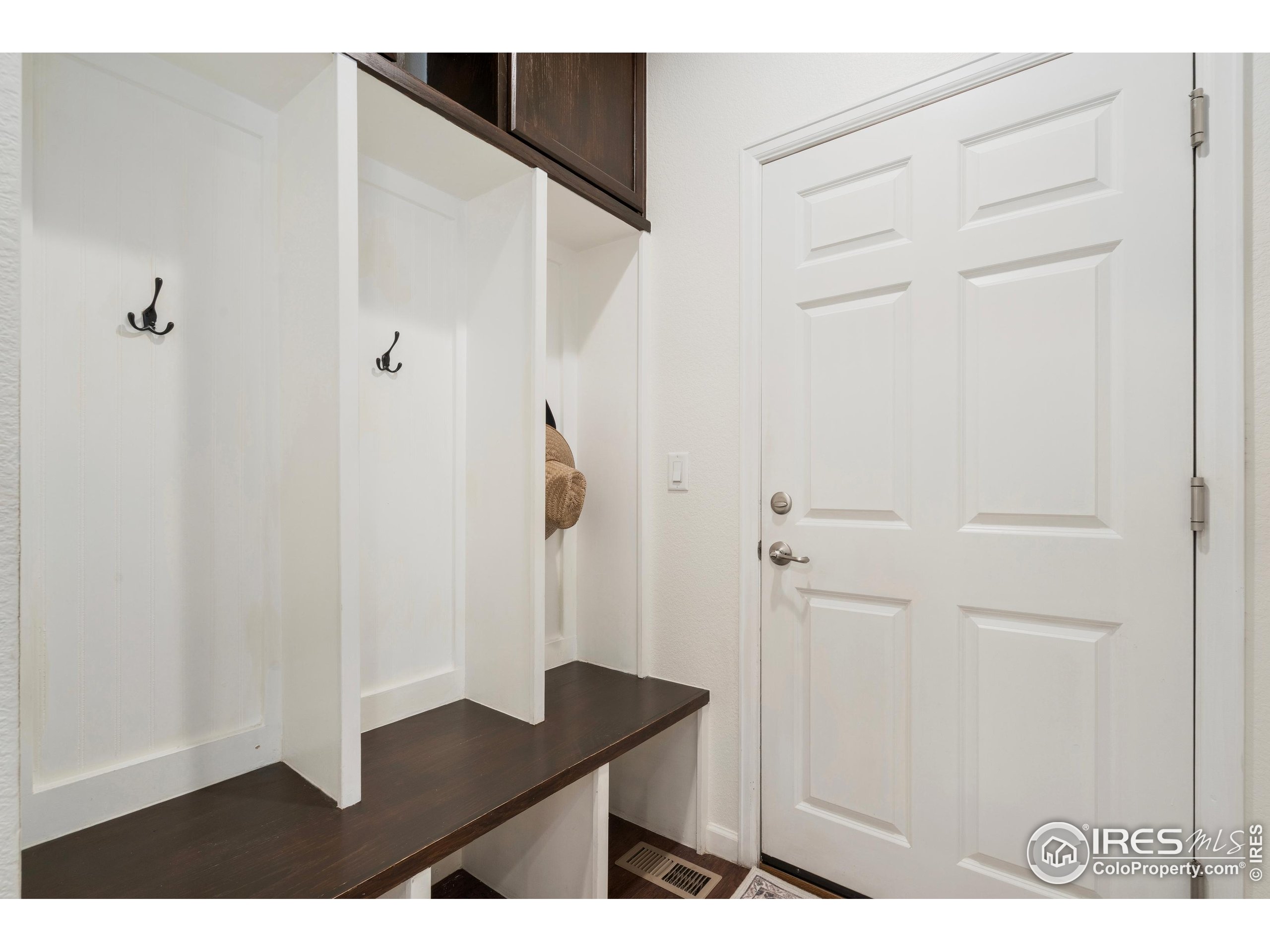 2313 Lodgepole Creek Dr