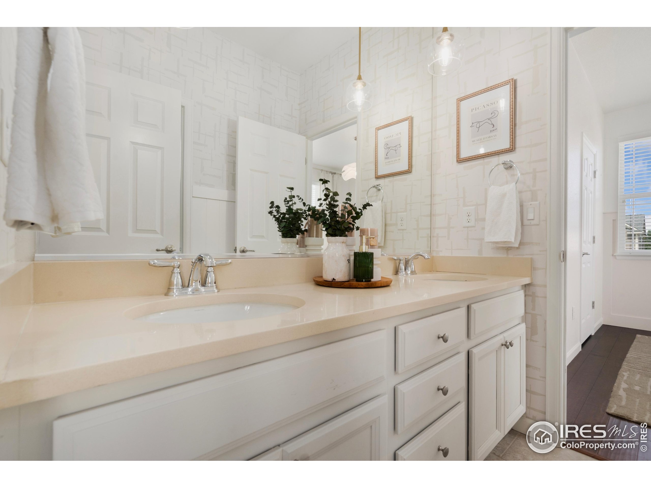 2313 Lodgepole Creek Dr