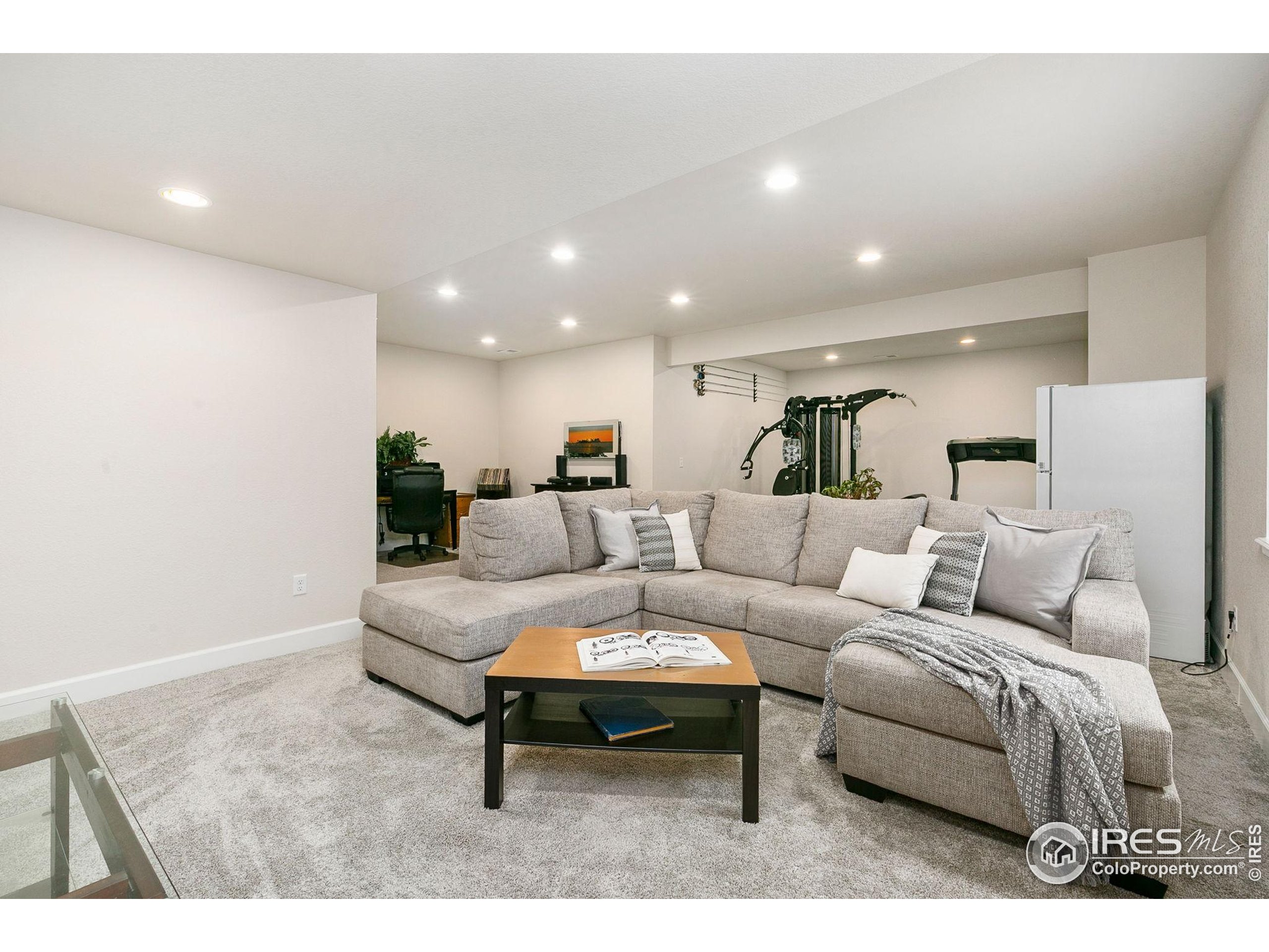 6465 Union Creek Dr