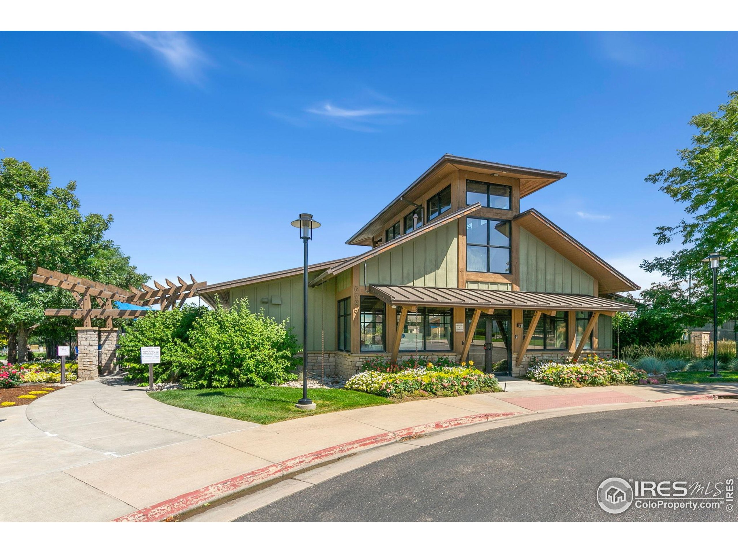 6558 Murano Dr