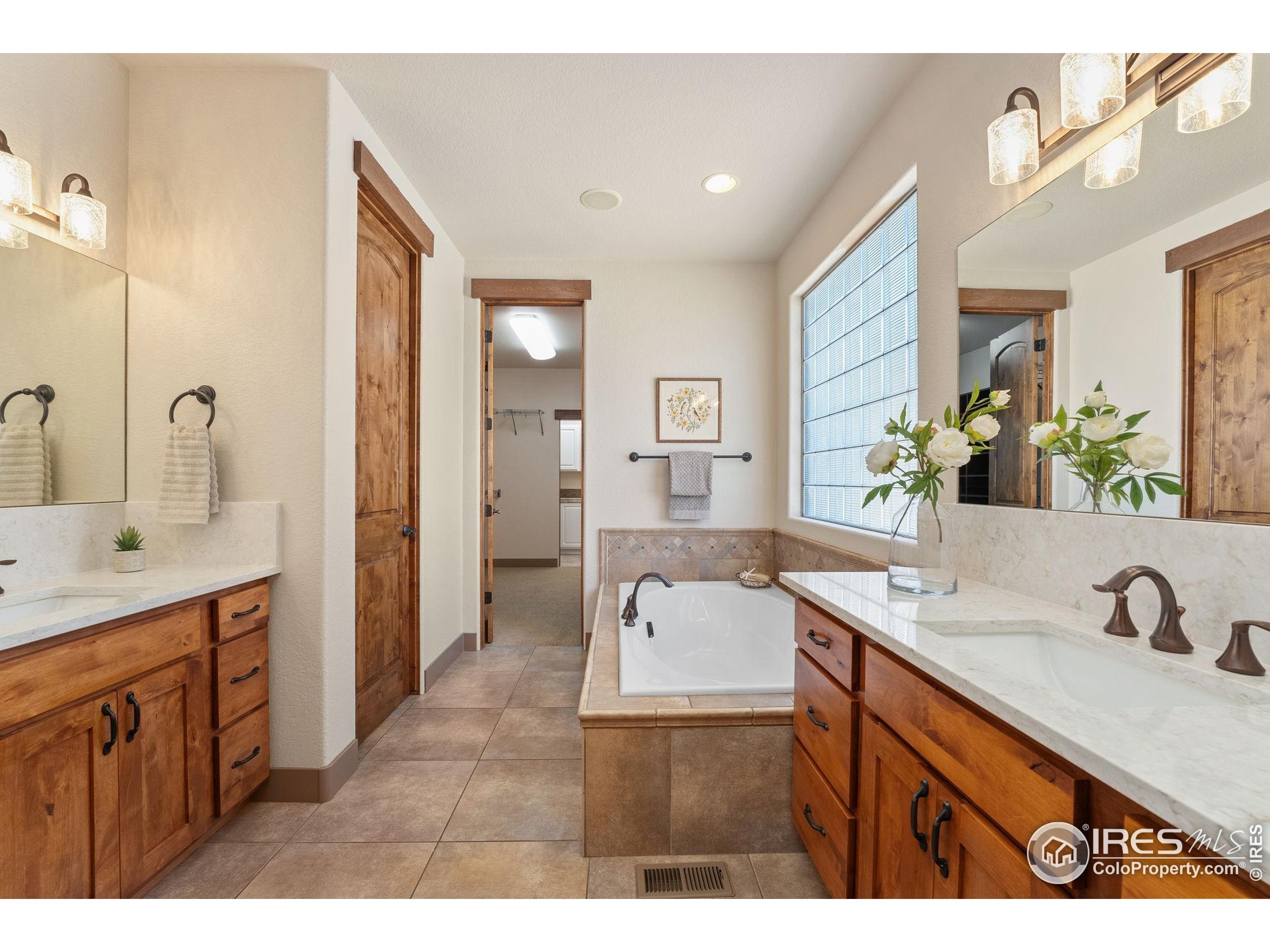 6558 Murano Dr