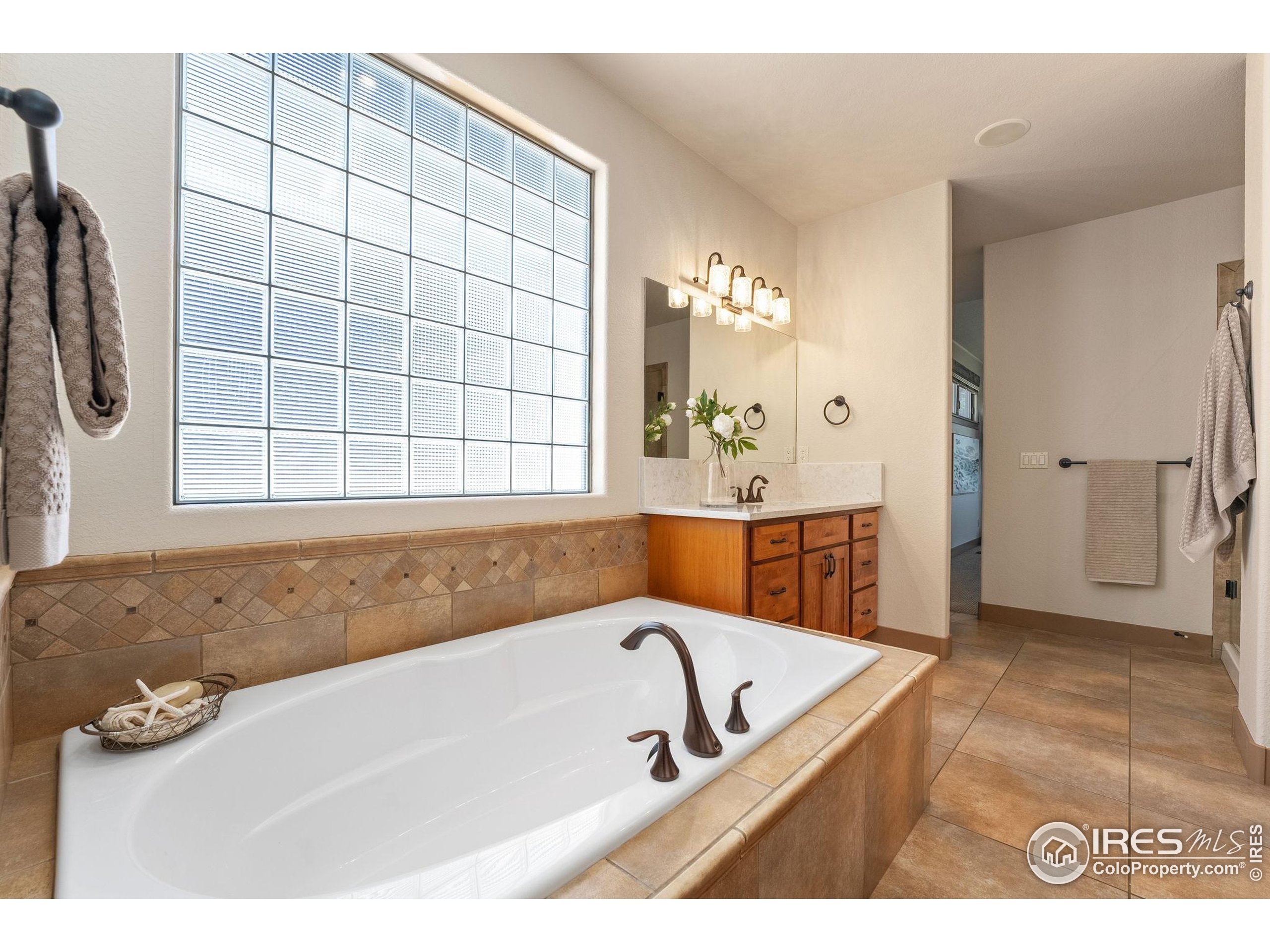 6558 Murano Dr